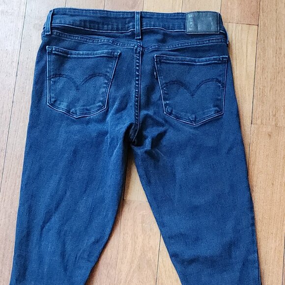 Levi's 711 Ripped Skinny Dark Wash Jeans Size 27 - Picture 10 of 16